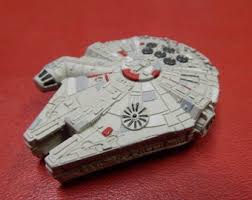 Millennium Falcon Magnet - Etsy