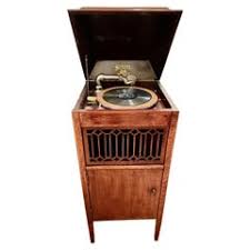 Sonora Windup Antique 1915 Phonograph Record Player at 1stDibs | sonora gramophone, sonora record player, sonora phonograph models