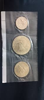 Dollar ,half Dollar, And Quarter