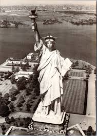 1980s postcard of old photo of Statue of Liberty - The Gayraj