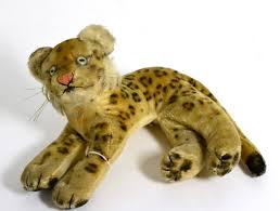 Lot 120 - A Steiff model of a leopard, with original