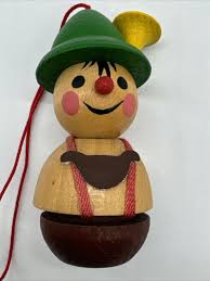 VINTAGE WOOD VOLKSKUNST GERMANY 3” LEDERHOSEN BOY ORNAMENT ...