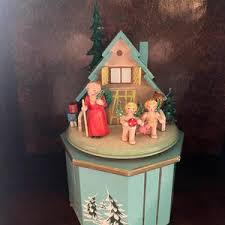 Vintage Steinbach Music Box - Etsy Israel