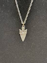 Vintage Silver Tone Arrowhead Pendant Necklace ~ EUC | eBay
