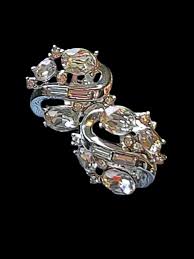 Vintage Crown Trifari Earrings Design Pat Pend Rhodium Clear ...