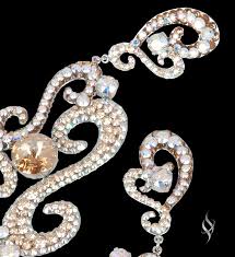 Stefanie Somers | Henri's - Bridget | Henri's