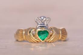 Irish Made Claddaugh Ring in Yellow Gold with Chalcedony and ...