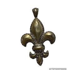 Fleur De Lis Living | Jewelry | Fluer De Lis Silver Pendent ...
