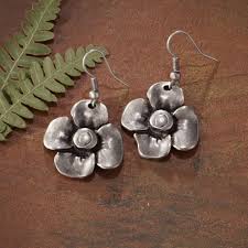 Turkish Pewter Flower Earrings | Uno Alla Volta