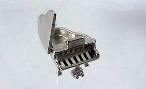 Vintage Wells Sterling Silver Movable Opending GRAND PIANO ...