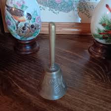 PORCELAIN EGGS WITH BIRDS | EstateSales.org