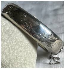 Victorian 1897 Engraved English Sterling Silver Hinged ...