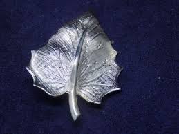 Vintage Gold Tone Leaf Brooch Pin (286) | eBay