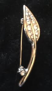 Rhinestone Leaf Pin Brooch in Silver Tone Setting - 2" | eBay