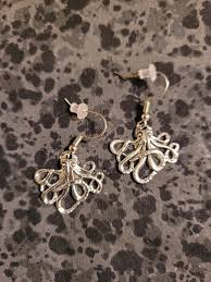 Octopus Kraken Earrings - Silver Tone - Etsy