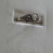 Sterling Silver Mother of Pearl Ring - Lil Dusty Online Auctions - All Estate Services, LLC