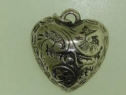 VINTAGE ART NOUVEAU STERLING SILVER PUFFY HEART CHARM! | eBay
