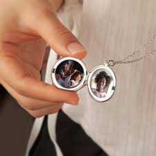 Custom 1-4 Flowers Photo Locket Necklace – Anavia Jewelry & Gift