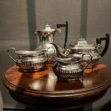 Tea at Downton – Vintage Verzilverde Theeset Van Viners of ...