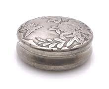 Sold at Auction: VINTAGE STERLING SILVER HINGED FLORAL PILL BOX