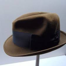 H31 Vintage Hat size (est.6 7/8) front to back 7 1/2in. side to side 6 1/4in. Brim 2 3/4in. Crown 4in. $20 missing sweat band | Mens Vintage Clothing