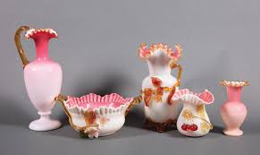 Lot - Stevens and Williams Art Glass Table Objects