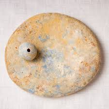 Akari Karugane (故金あかり) - Incense Holder | ARJ Los Angeles