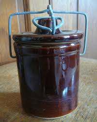VINTAGE BROWN STONEWARE 4" CHEESE CROCK with WIRE LOCKING ...