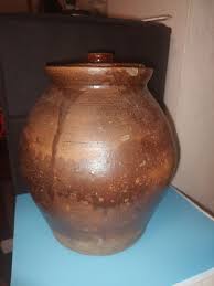 Vintage Pottery Jug With Lid Has 2 Chips On Lip. 9.5x7.5 | eBay