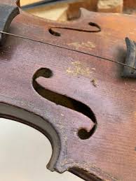 Antique Violin In Case | EstateSales.org