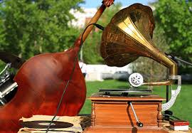 Gramophone Stock Photo - Download Image Now - 2015, Bass ...