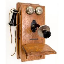 Sold at Auction: Antique Oak Stromberg Carlson Wall Telephone