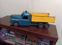 Antique Structo Dump Truck