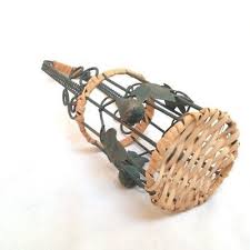 Rattan Metal Wine Bottle Holder Basket Vine Leaves Decor Present Gift Summer | eBay