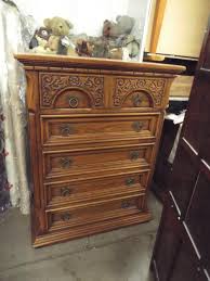 Lot - Vintage Link Taylor Chest Of Drawers