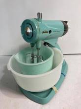 Sold at Auction: 1950s TURQUOISE SUNBEAM MIXER