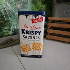 Sunshine Krispy Saltine Cracker Tin, Red White & Blue ...
