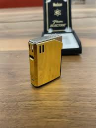 Hadson Mosel Retro Gold Cigarette Lighter Piezo Electric ...