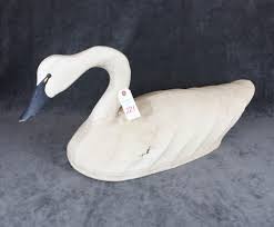 Lot - RONNIE WADE (NORTH CAROLINA, B. 1943) GOOSE DECOY