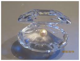 Swarovski Crystal Clam with Pearl. For Sale at Ruby Lane