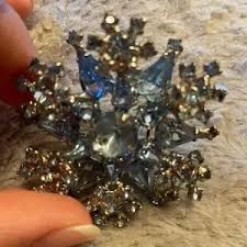 Vintage | Jewelry | Vintage Light Blue Rhinestone Snowflake ...