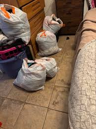 ❌I find it soooo hard to get rid of clothing! Especially ...