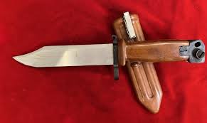 ORIGINAL RUSSIAN AK47 BAYONET WITH SCABBARD, NEW CONDITION - Pre98 Antiques
