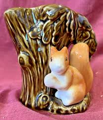 Vintage SylvaC Squirrel Posy Vase No 4233 12 cm x 10 cm mint ...