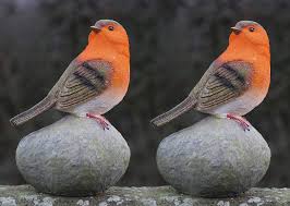 Garden Mile Robin Redbreast Perched On Stones Resin Robin ...