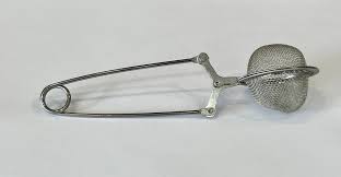 Loose Leaf Stainless Steel Tea Infuser – The Bee's Knees British Imports