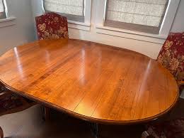 Ethan Allen round dining table with leaf extension and 4 ...