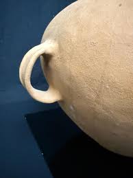 California Pottery Vessel with 2 handles - 10” tall | EstateSales.org