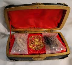 Three Kings The Regal Music Box Gold Frankincense Myrrh | eBay