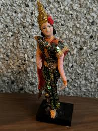 Vintage Thai Doll - Etsy